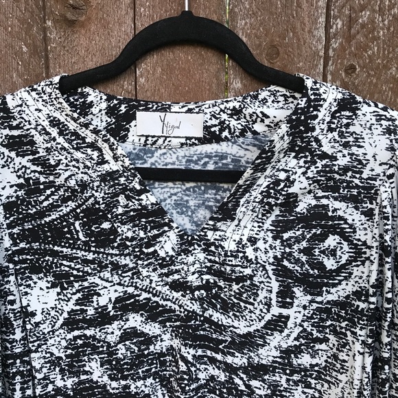 Y Yigal sheath dress 1 black white chic date 4 - Picture 3 of 8